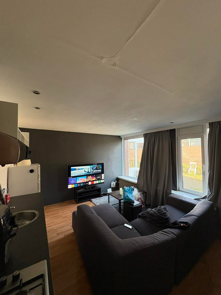 Gemeubileerde studio (55m2) in Nijmegen te huur (1,5 maand), Huizen en Kamers, Nijmegen
