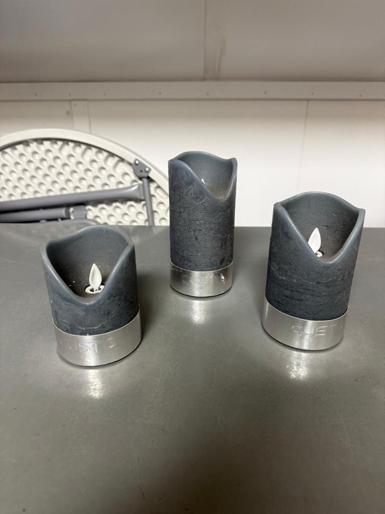 Set van 3 LED kaarsen - Grijs gusto, Kunststof, Gebruikt, Ophalen of Verzenden, Grijs
