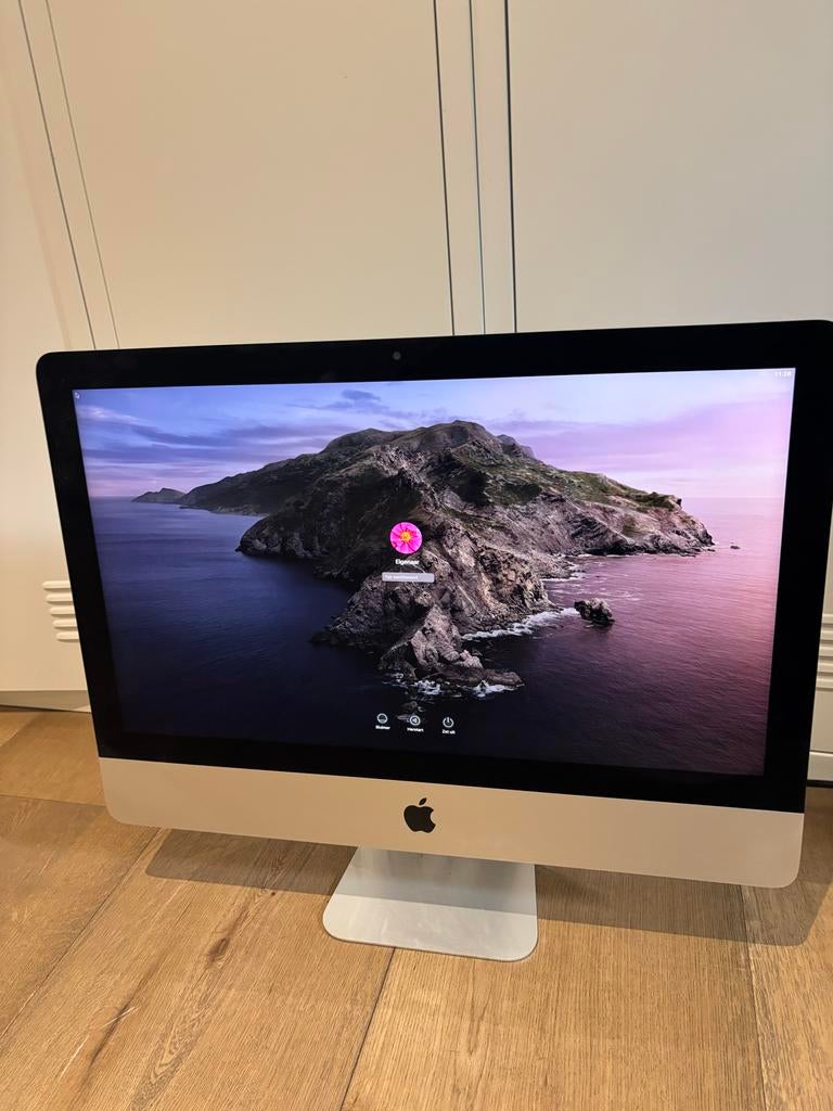 Vind imac 21 5 inch 2019 in Apple Desktops op Marktplaats