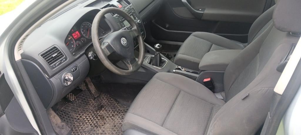Volkswagen Golf 1.4 16V 55KW 3D 2006 Grijs, Voorwielaandrijving, 74 pk, 4 cilinders, 610 kg