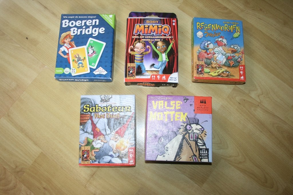 Kaartspellen 999 games en identity games, Hobby en Vrije tijd, Ophalen of Verzenden, Gebruikt