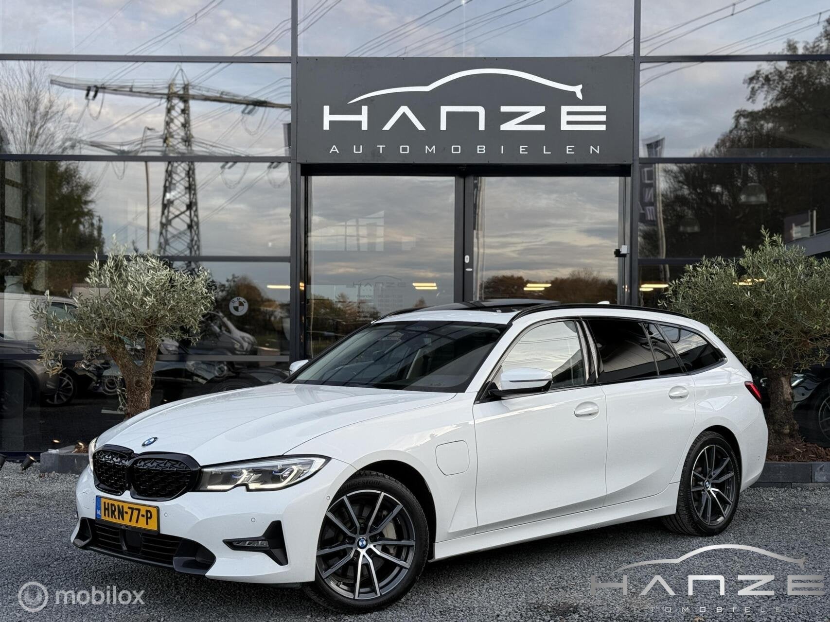 BMW 3-serie Touring 330e High Executive|Pano|Laser|HUD, Auto's, 1998 cc, Achterwielaandrijving, Gebruikt, Euro 6