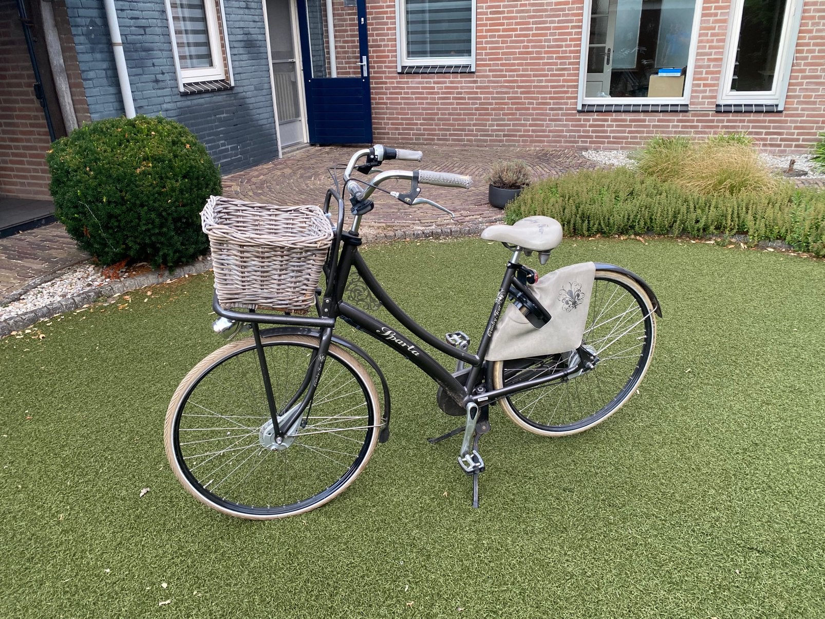 Sparta Country Tour damesfiets, compleet met mand. 150€, Ophalen, Sparta, Versnellingen, Trommelrem