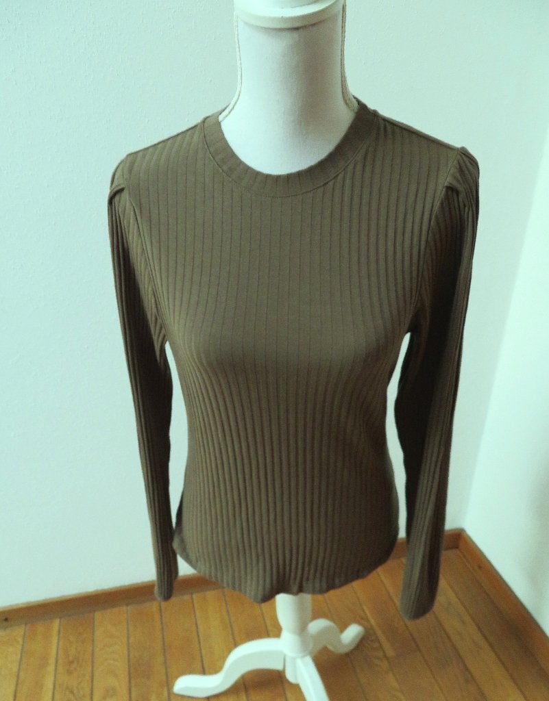 V68 Aaiko nieuw skinny shirt leger groen S 36, Kleding | Dames, Aaiko, Nieuw, Ophalen of Verzenden, Lange mouw