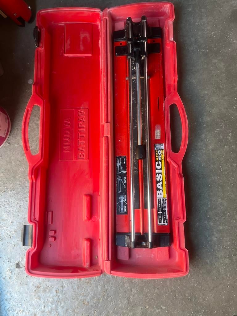 Tegelsnijder, Overige materialen, 60 cm of meer, Ophalen of Verzenden, Zo goed als nieuw