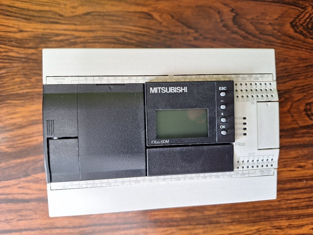 Mitsubishi PLC FX3G-40MT ESS 230V met display, Ophalen of Verzenden, Gebruikt