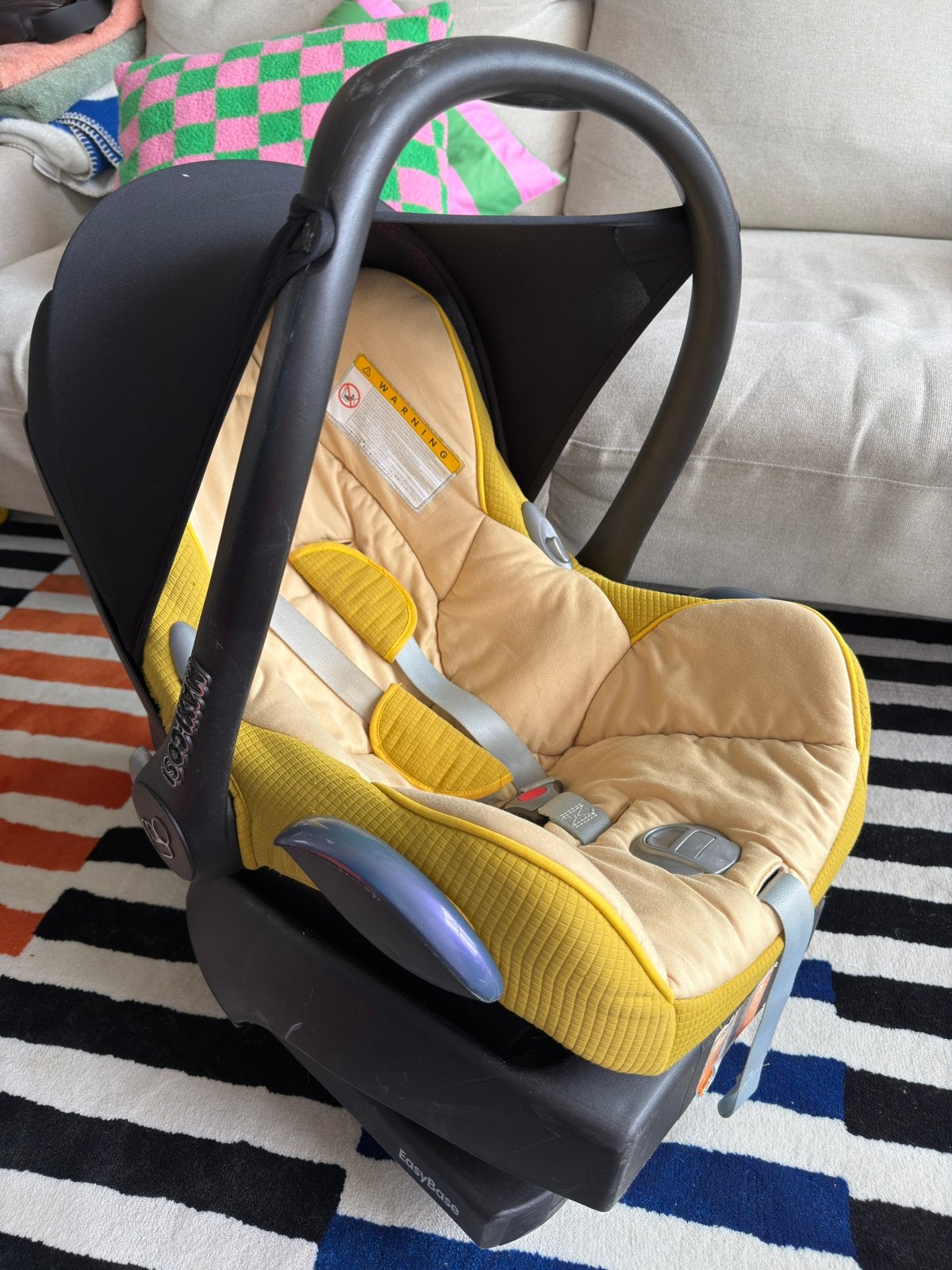 Maxi-Cosi Car Seat + EasyBase Winter Footmuff autostoeltjes, Kinderen en Baby's, Autostoeltjes, Ophalen, Autogordel, Zo goed als nieuw
