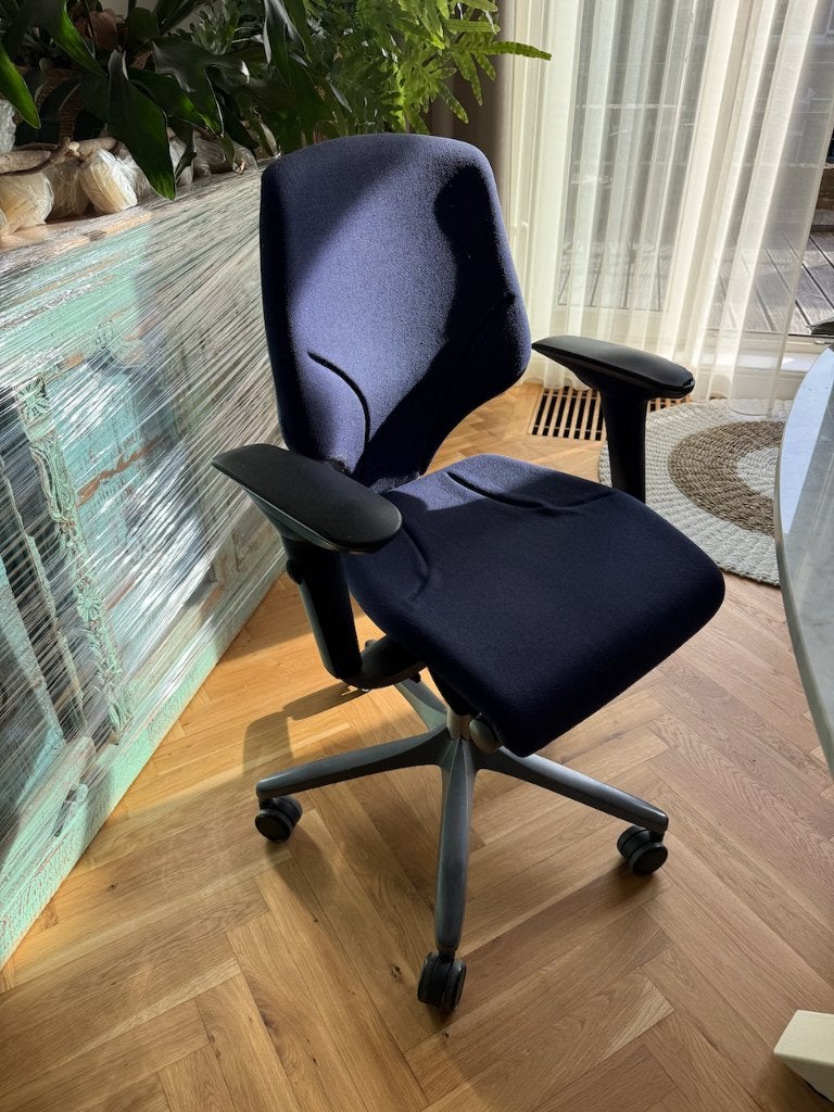 Giroflex 64 bureaustoel, Huis en Inrichting, Ophalen, Gebruikt, Bureaufiets, Blauw