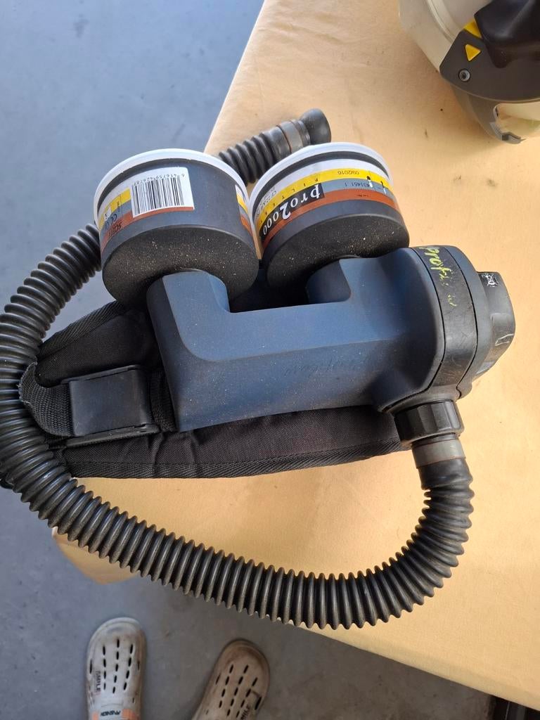 Volgelaatsmasker met filters en helm, Doe-het-zelf en Verbouw, Ophalen of Verzenden, Gebruikt, Volgelaatsmaskers