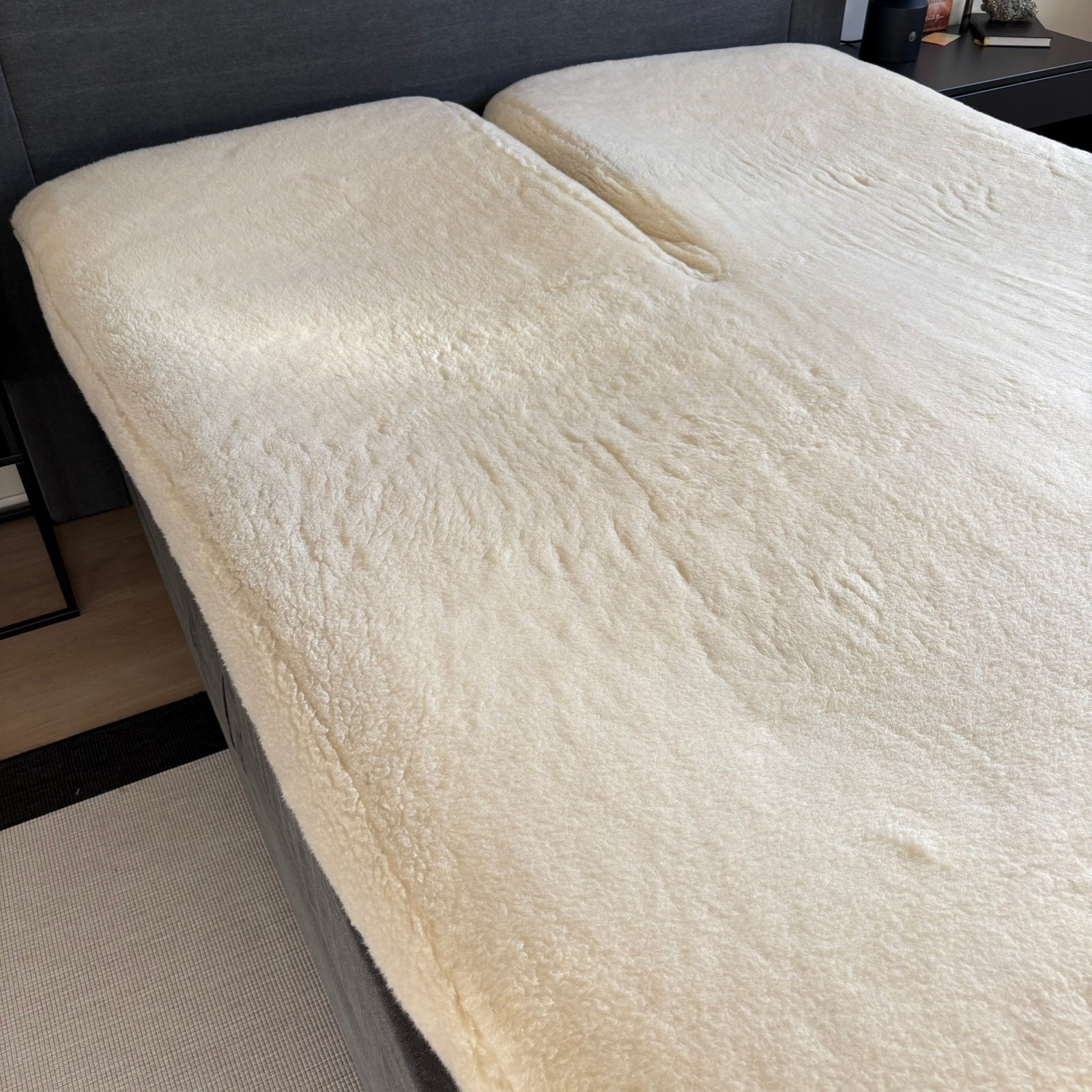 DAALOUMAA | Teddy Merino hoeslaken 160x200x10 - split 70 cm, Tweepersoons, Ophalen of Verzenden, Zo goed als nieuw, Overige merken