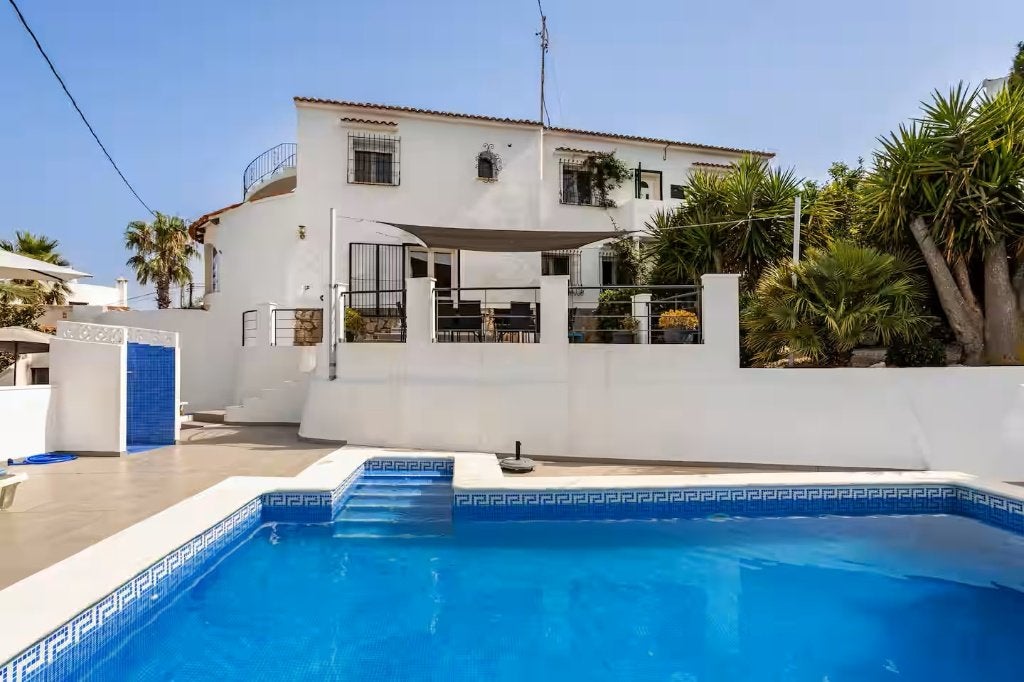 Fantastische villa te koop aan Benissa kust, Vakantie, 4 of meer slaapkamers, Costa Blanca, Open haard, Landelijk