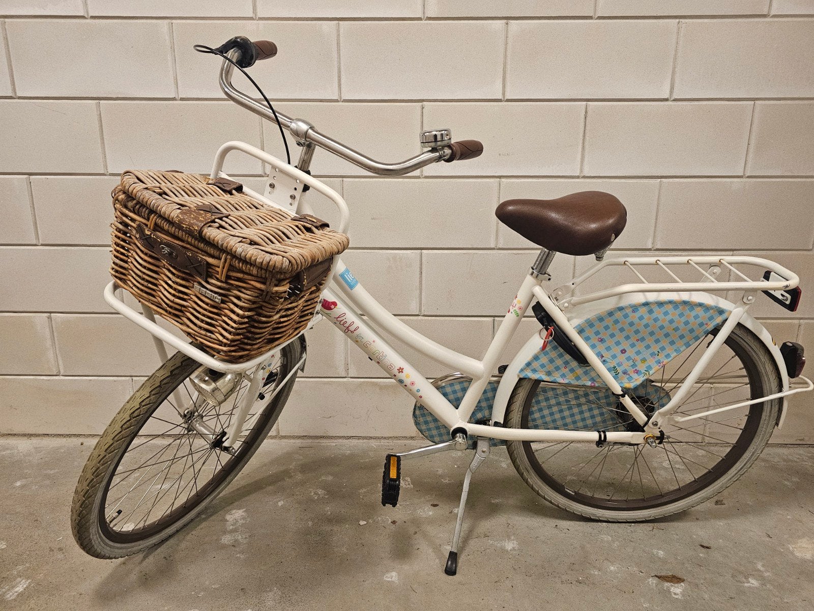 Lief! Cortina meisjesfiets met mandje