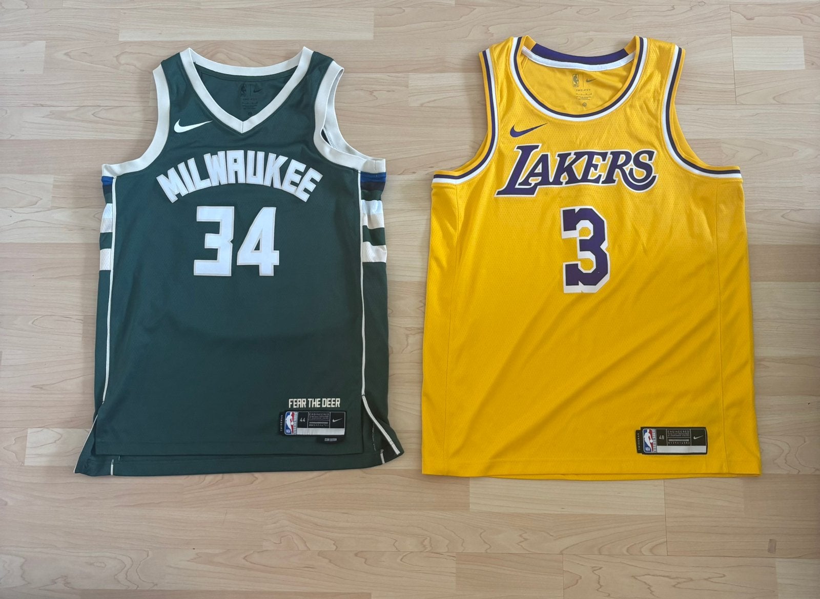 NBA Jersey’s Giannis Antetokounmpo & Anthony Davis, Ophalen of Verzenden, Zo goed als nieuw