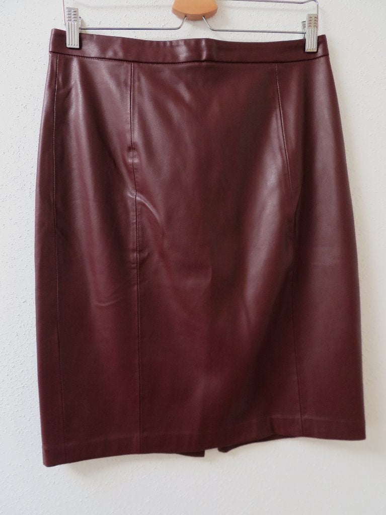 Z15 MANGO nieuwe rok rood imitatie leer 42 = 38/40 NL, Kleding | Dames, Rokken, Maat 38/40 (M), Mango, Nieuw, Ophalen of Verzenden