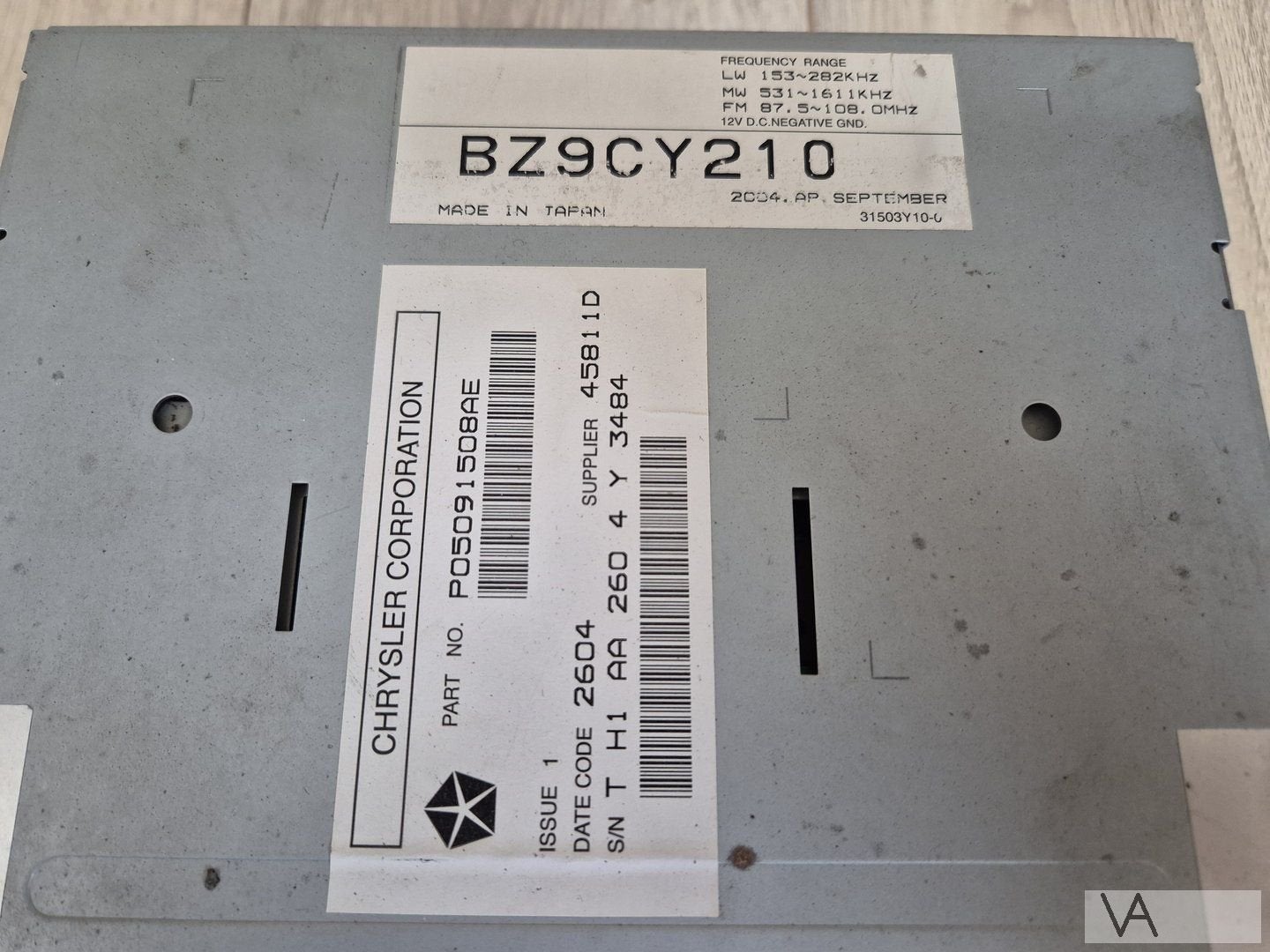 Chrysler 300c 300 c 2004 - 2010 radio navigatie unit €200, Gebruikt, -, Ophalen of Verzenden, -