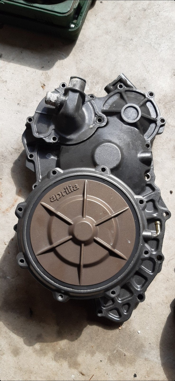 Aprilia rsv mille 1000 tuono gen1 koppelingsdeksel magnesium, Motoren, Ophalen