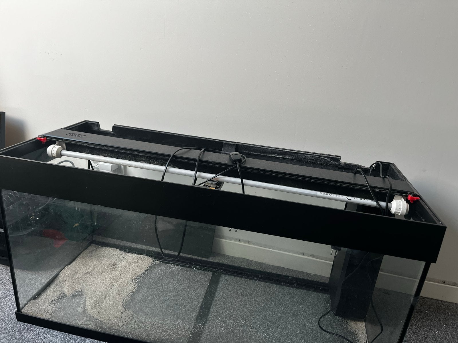 Juwel aquarium, Ophalen