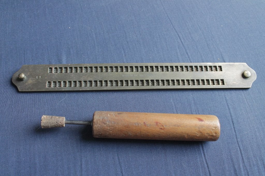 Antieke messing braille-schrijfregel, braille slate & priem, Ophalen of Verzenden
