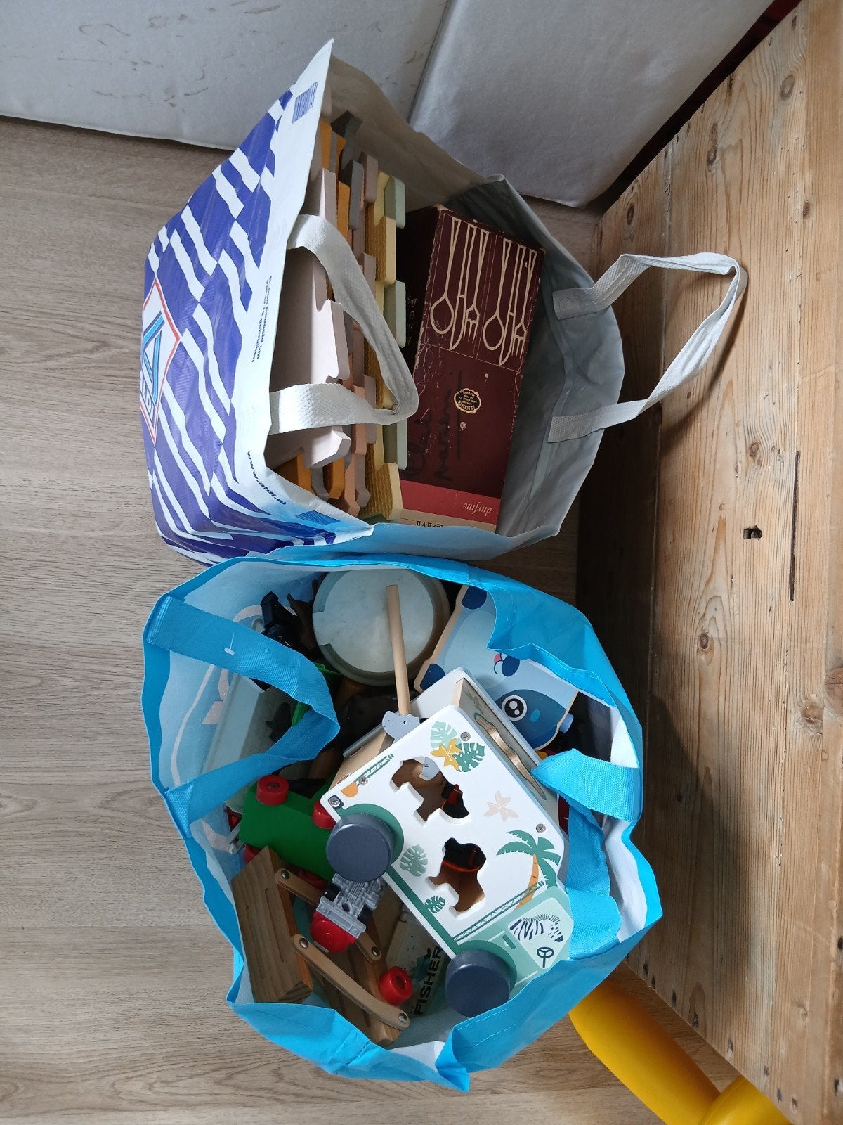 Gratis op te halen , 2 tassen met divers speelgoed voor kind, Kinderen en Baby's, Ophalen, Gebruikt, Jongen of Meisje