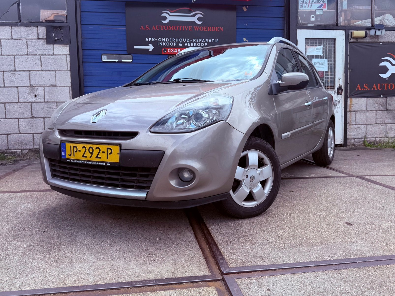 Renault Clio 1.2 TCE 100 Estate 2009*APK*Airco*ElektrRam*, Voorwielaandrijving, Zwart, 4 cilinders, 100 pk