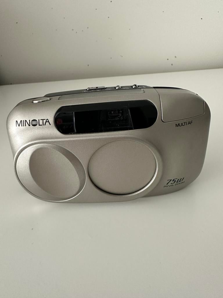 minolta riva zoom 75w, Audio, Tv en Foto, Fotocamera's Analoog, Verzenden, Gebruikt, Compact, Minolta