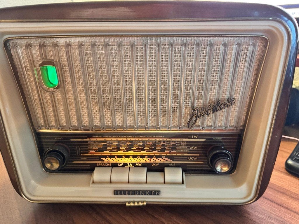 Telefunken Jubilate 7S buizenradio, Ophalen