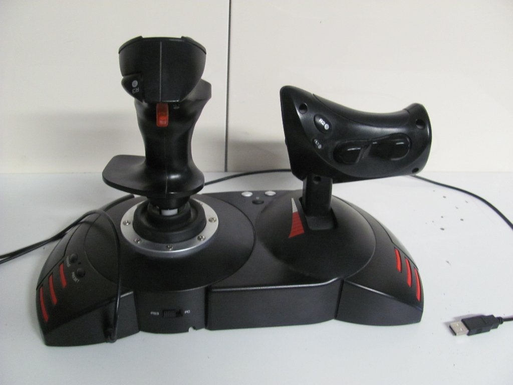THRUSTMASTER T-flight hotas  x ver.2, Ophalen of Verzenden, Zo goed als nieuw, Thrustmaster TCA