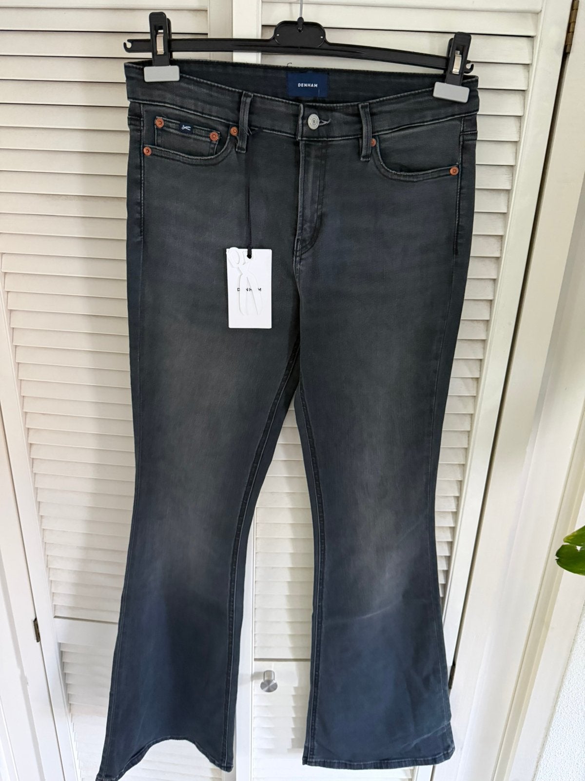 Nieuwe Denham Ami flared dames jeans W29-L32, Verzenden, Nieuw, Blauw, W28 - W29 (confectie 36)