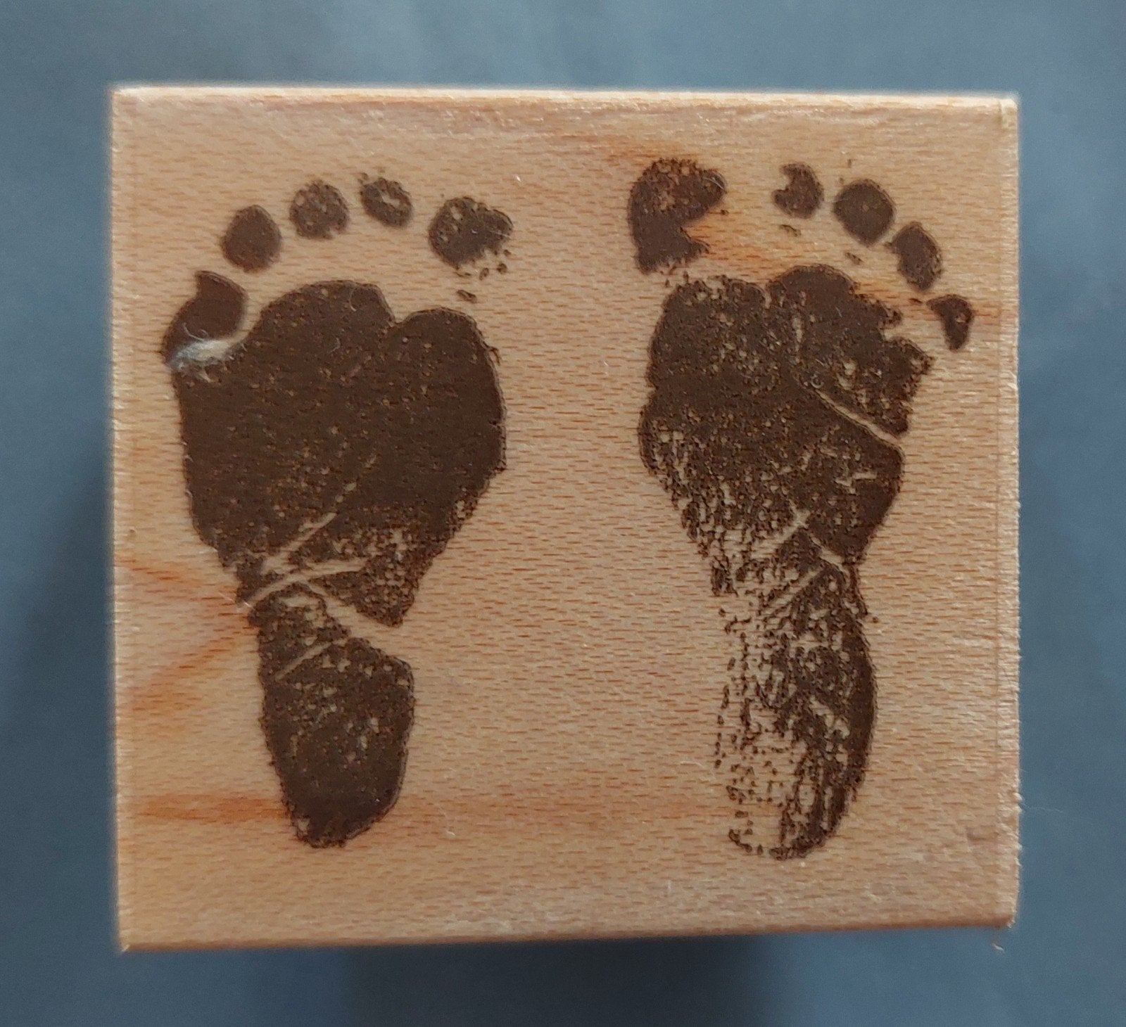 Hero Arts stempel - Baby Footprints, Ophalen of Verzenden, Houten stempel