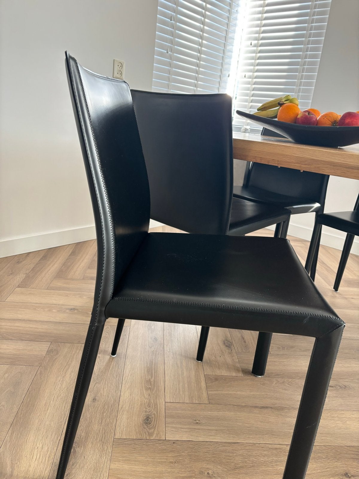 4 zo goed als nieuwe zwarte leren stoelen - Hülsta, Huis en Inrichting, Ophalen, Zwart, Leer, Zo goed als nieuw