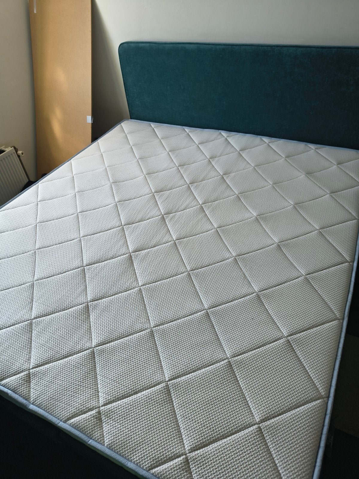 Swiss Sense Boxspring 180x200 cm met stevige matrassen, Ophalen, Tweepersoons, Zo goed als nieuw, 180 cm