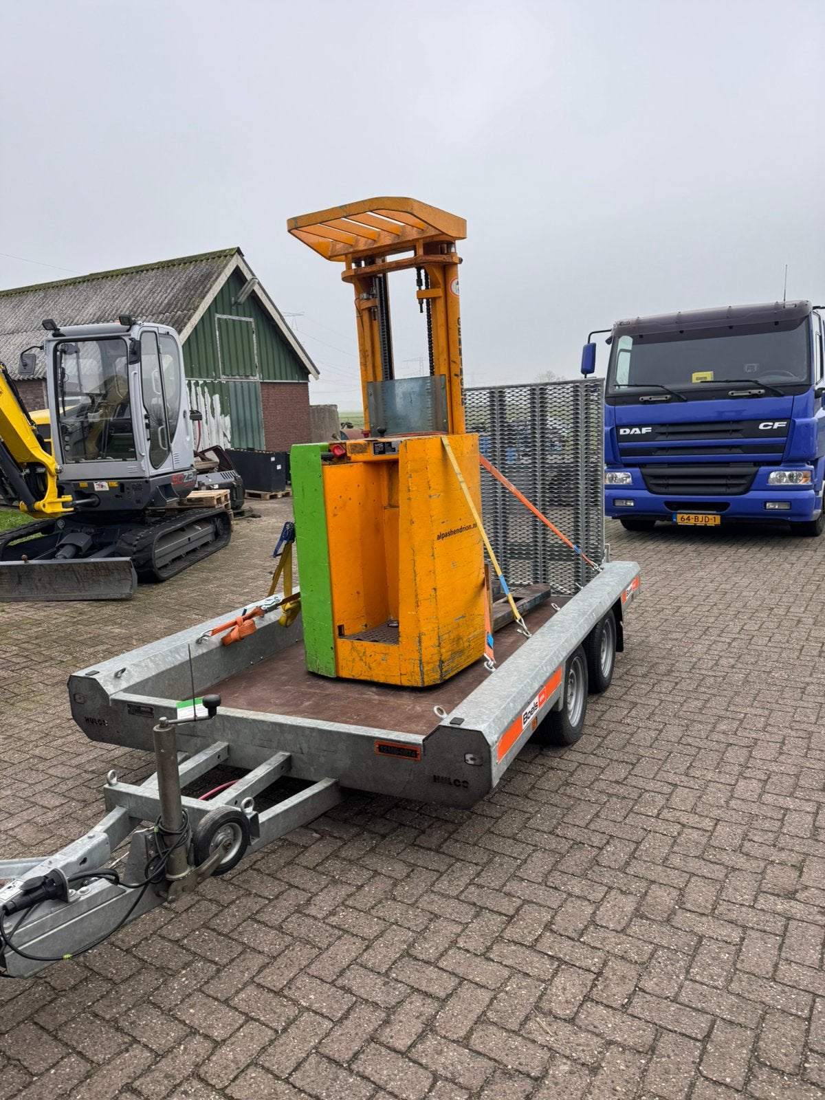 Genkinger stapelaar 360cm hefhoogte!, Zakelijke goederen, Machines en Bouw | Heftrucks en Intern transport, Ophalen, Stapelaar