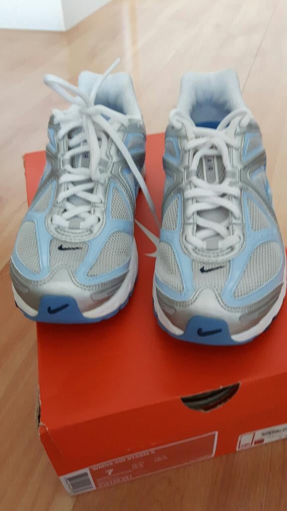 Nike Air Runningschoenen - nieuw - maat 38, Kleding | Dames, Schoenen, Ophalen of Verzenden, Nieuw, Blauw, Sneakers of Gympen