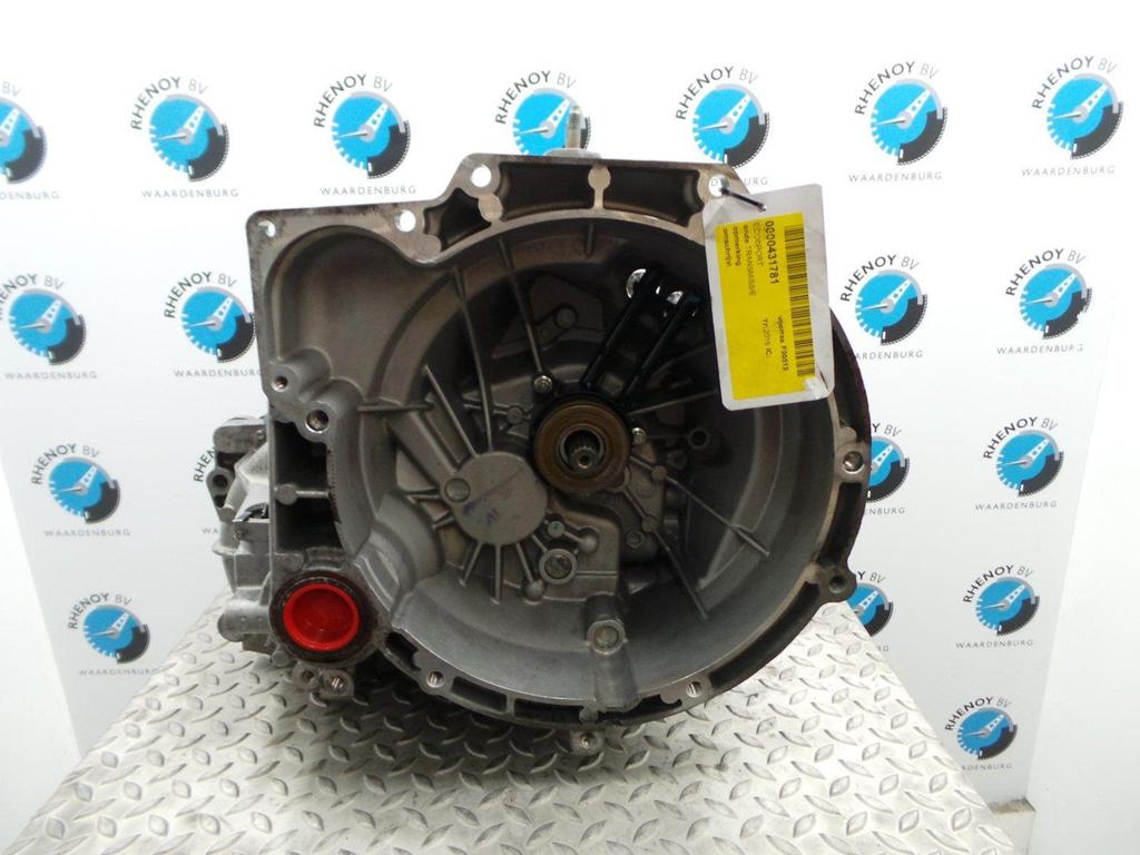 FORD ECOSPORT TRANSMISSIE / VERSNELLINGSBAK 2016, Ophalen of Verzenden, Gebruikt, Stiba lid