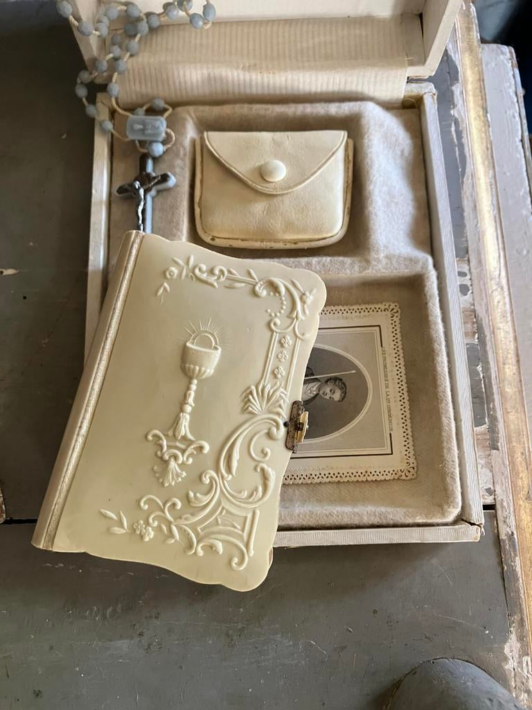 Antiek kerkboekje in etui met portemonnee en rozenkrans, Antiek en Kunst, Ophalen of Verzenden