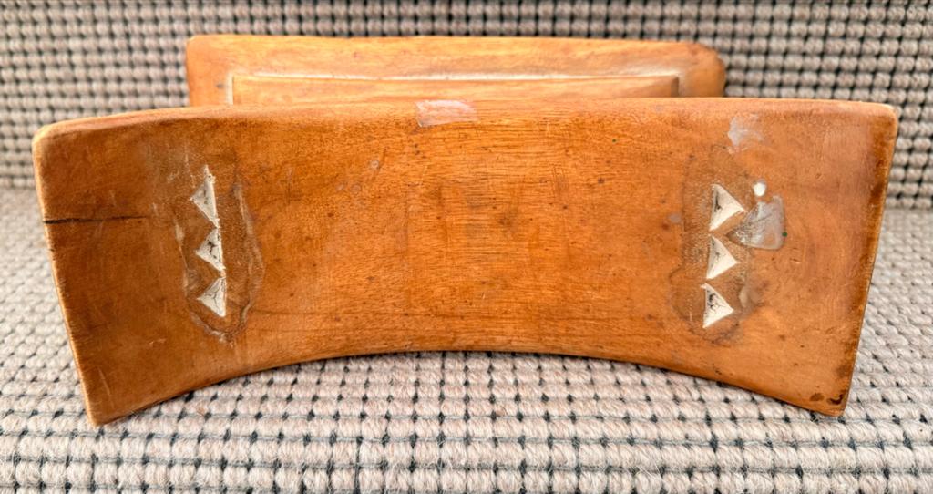 Houten Afrikaans Hoofdkussen - Handgesneden, Boeken, Ophalen of Verzenden, Zo goed als nieuw, Beeldhouwkunst