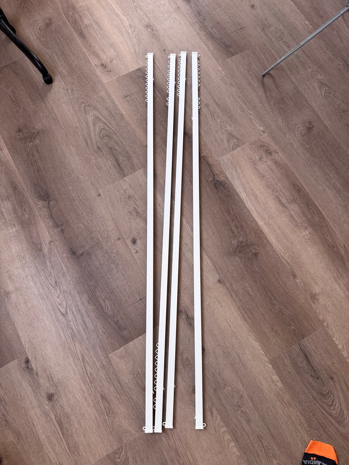 IKEA VIDGA Gordijnrails Enkelspoor - Wit, Ophalen, Inclusief montageonderdelen, Gebruikt, Wit