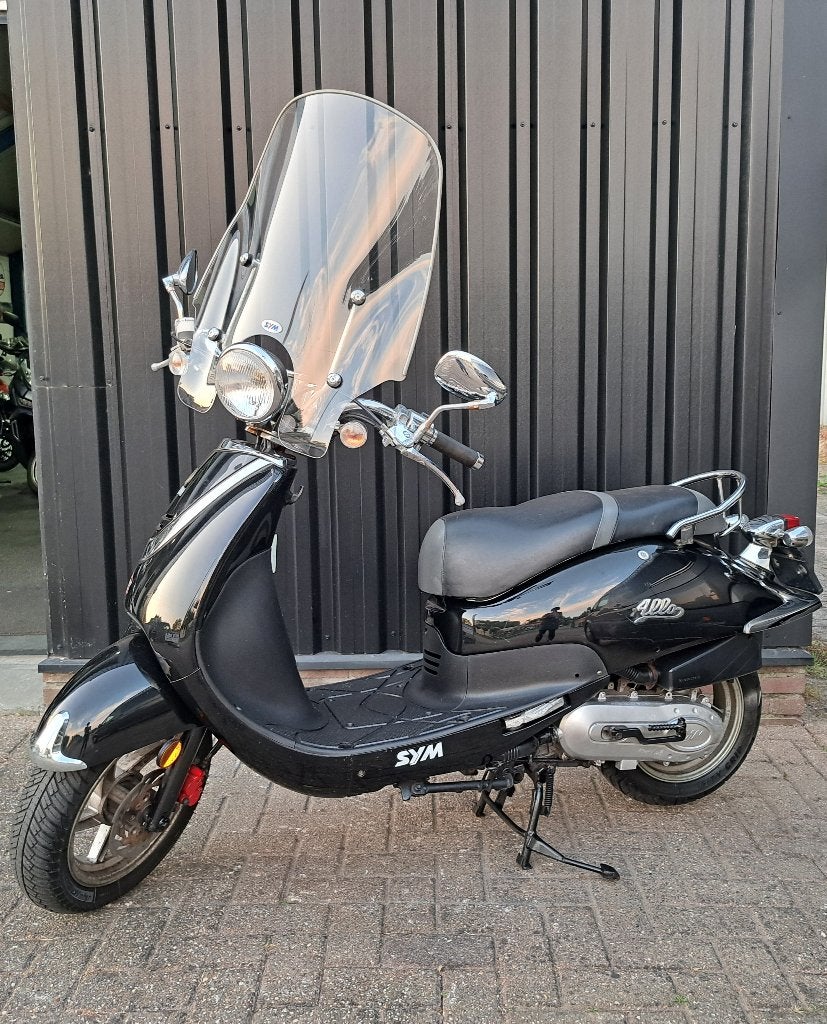 Zwarte Sym Allo bromscooter, Fietsen en Brommers, Scooters | SYM, Ophalen, Gebruikt, Allo, Benzine