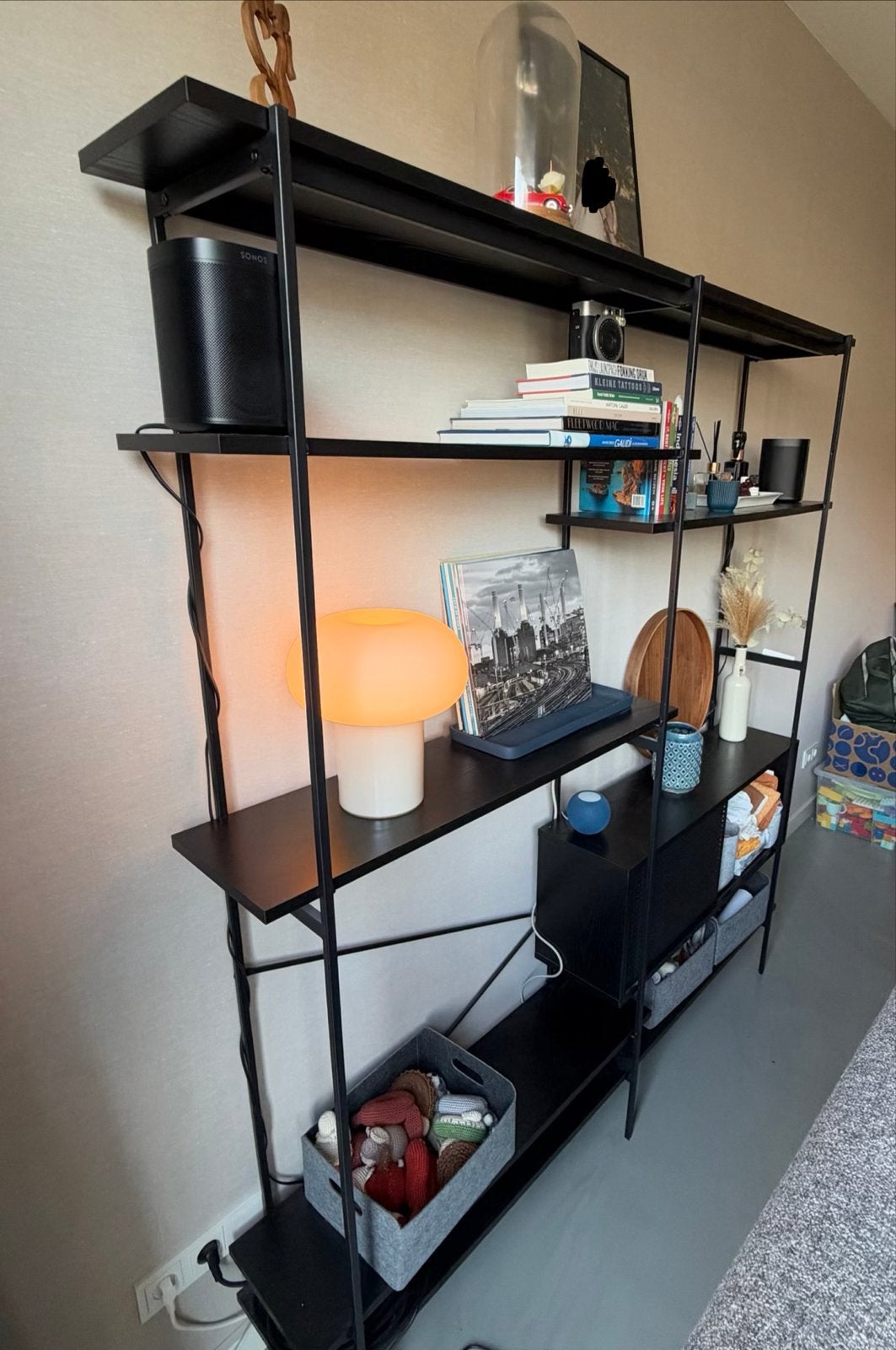 FonQ Sleek Stellingkast - Modern en Functioneel Design, Ophalen, Zo goed als nieuw