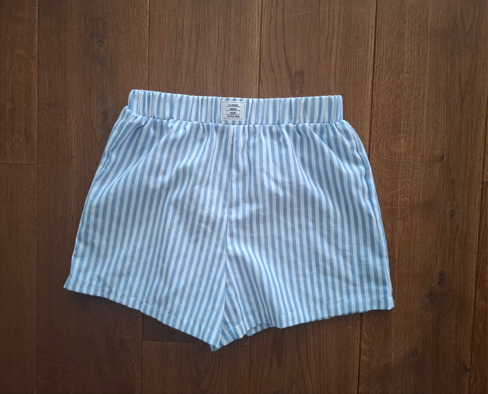 korte broek *nieuw*, Kleding | Dames, Kort, Blauw, Ophalen of Verzenden, Zo goed als nieuw