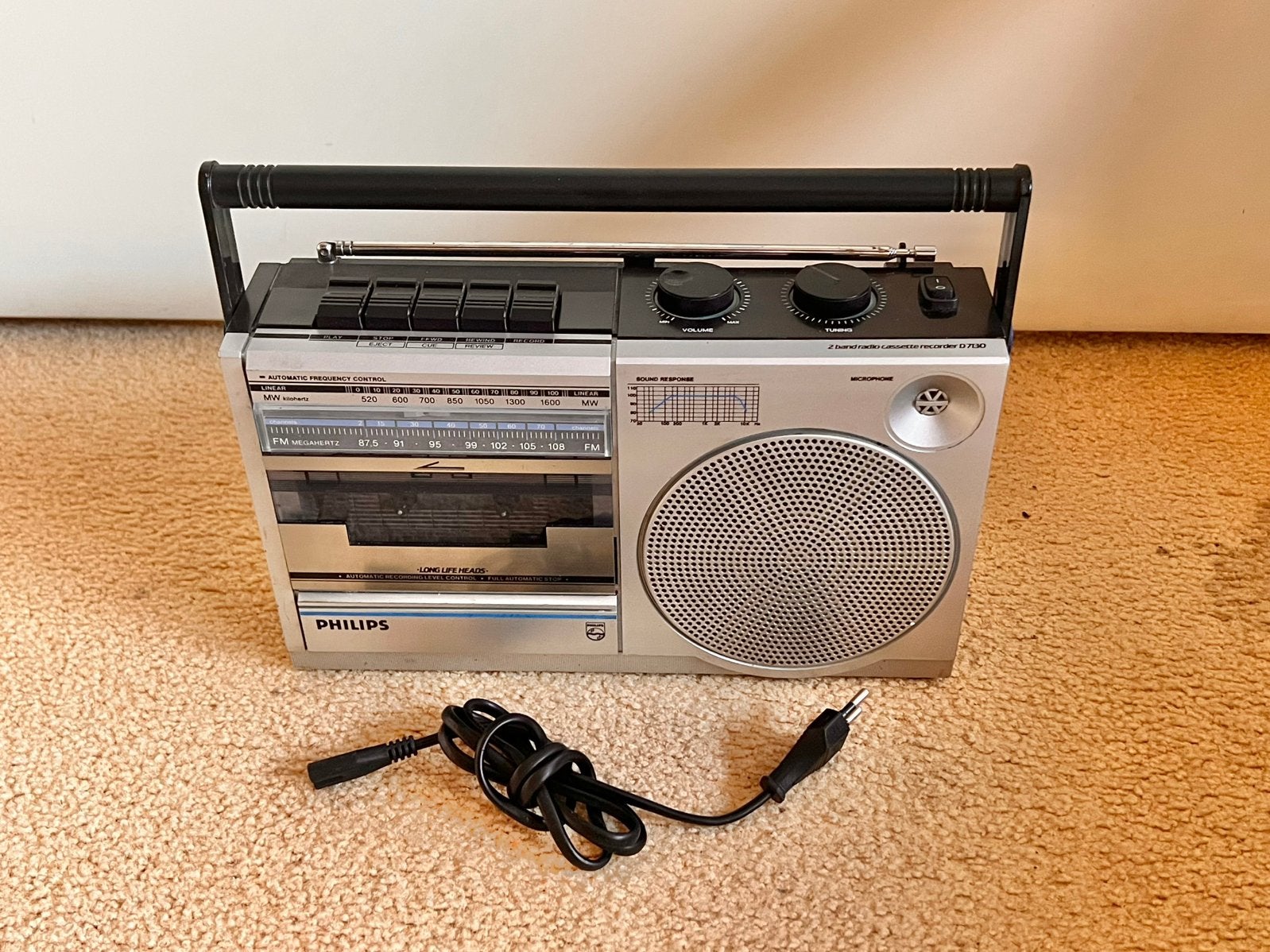Mooie Philips D7130 radiocassetterecorder, Audio, Tv en Foto, Radio's, Ophalen of Verzenden, Gebruikt