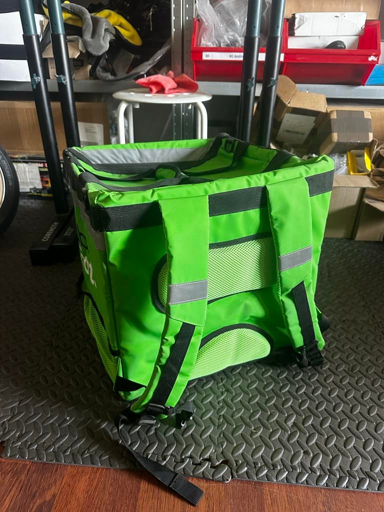 Uber Eats bezorgtas - Grootste maat, zo goed als nieuw, Kleding | Heren, Overige Herenkleding, Zo goed als nieuw, Ophalen of Verzenden