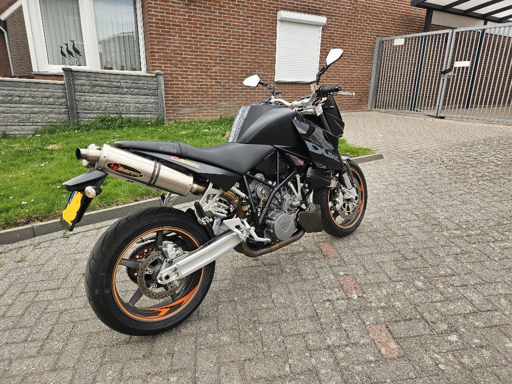 Mooie KTM Super Duke, 2 cilinders, Sportuitlaat, Motorrijbewijs A, Gebruikt