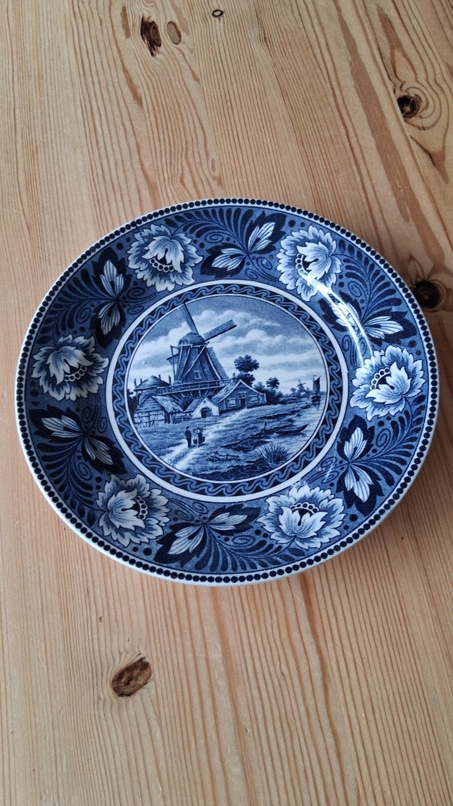 Delfts blauw wandbord Hollandia met molen, Antiek en Kunst, Antiek | Wandborden en Tegels, Ophalen