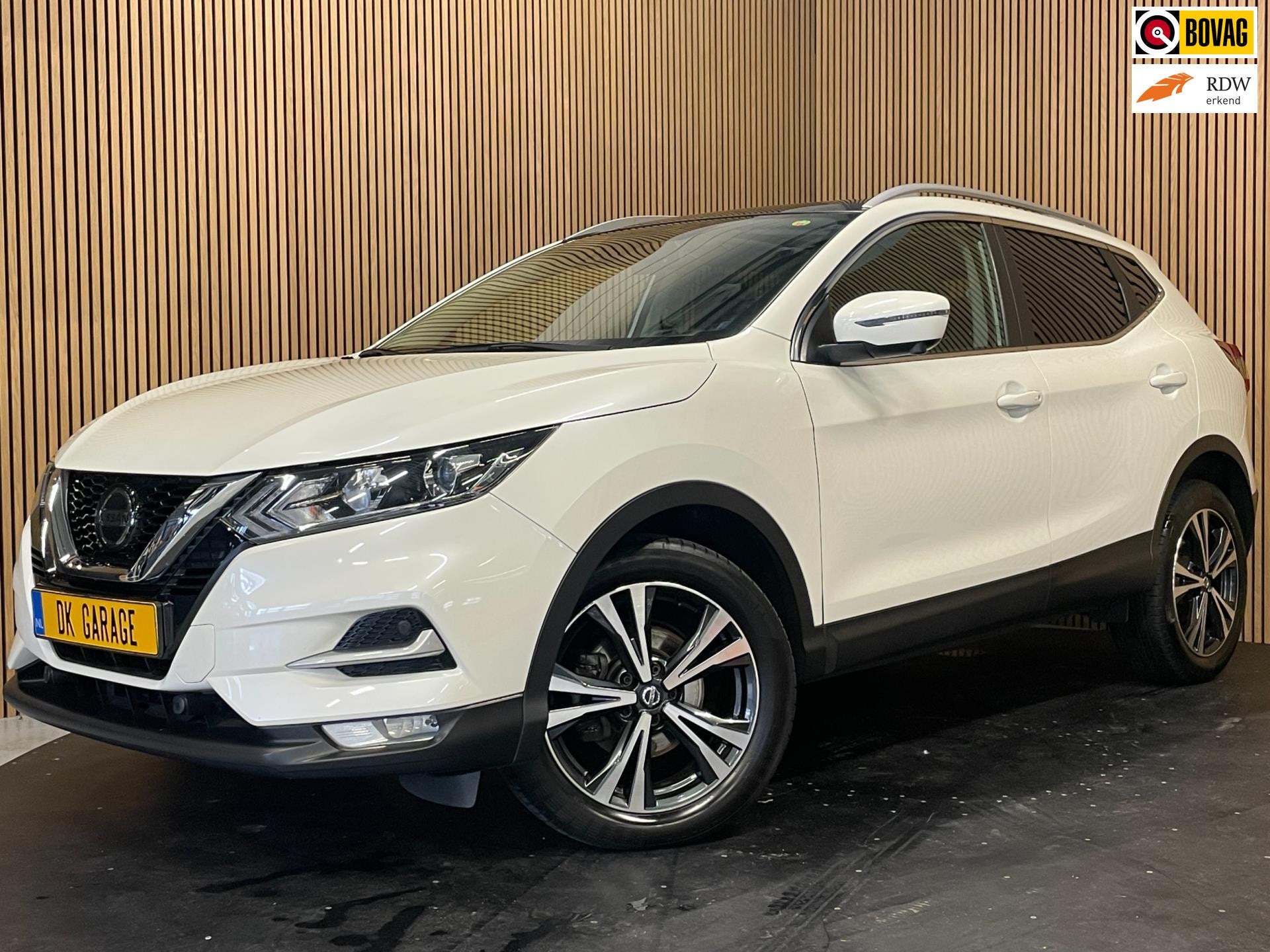 Nissan Qashqai 1.3 DIG-T Business Edition|AUTOMAAT|PANO|NAVI, Auto's, Nissan, Stof, Gebruikt, 4 cilinders, 1290 kg