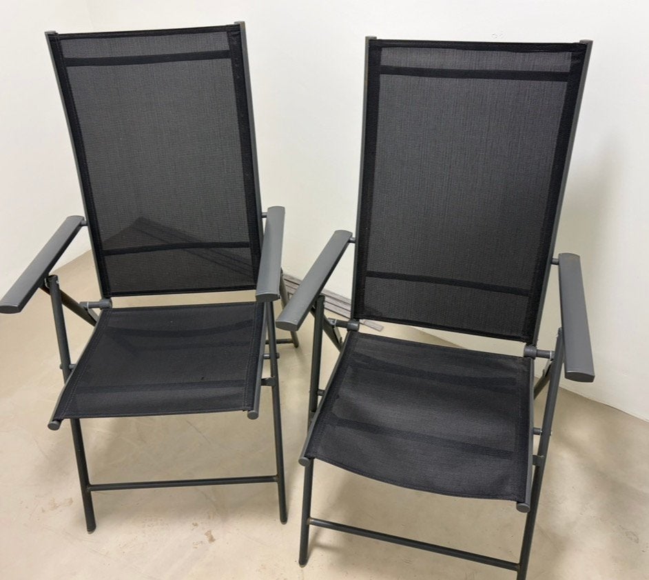 2 tuinstoelen verstelbaar