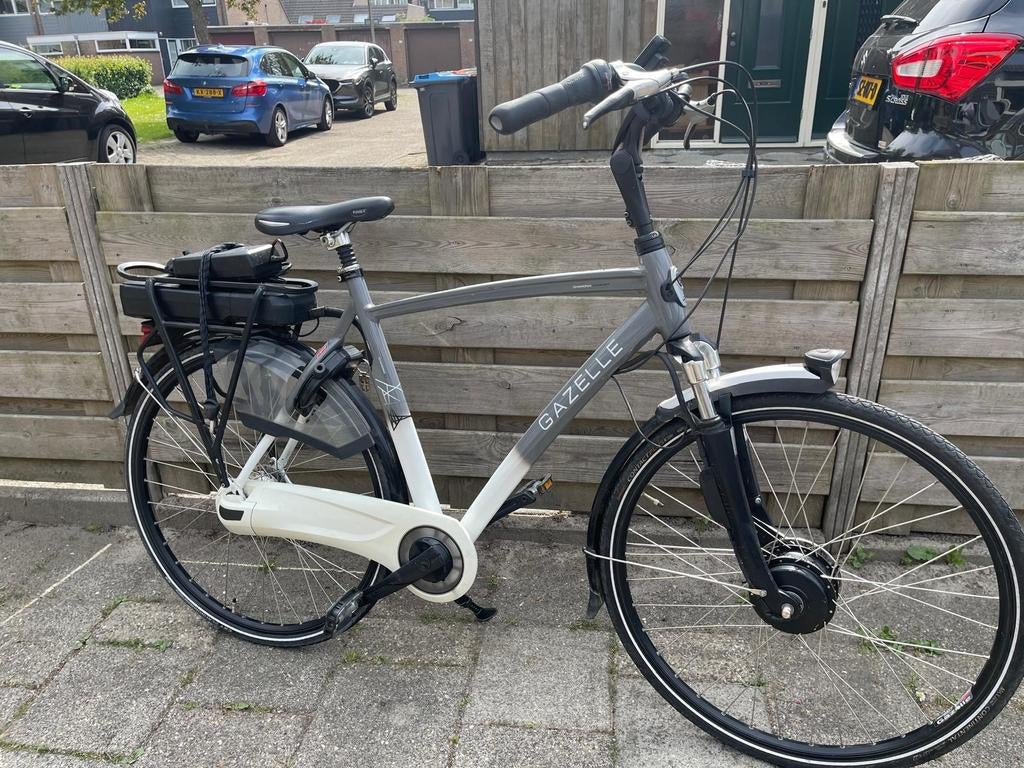 Gazelle chamonix 8 versn 57frame 4700km silver accu, 55 tot 59 cm, Ophalen, Zo goed als nieuw, Gazelle