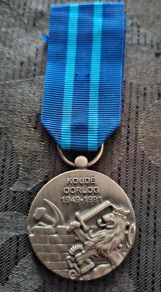 Koude Oorlog medaille, Verzenden, Landmacht, Nederland, Lintje, Medaille of Wings