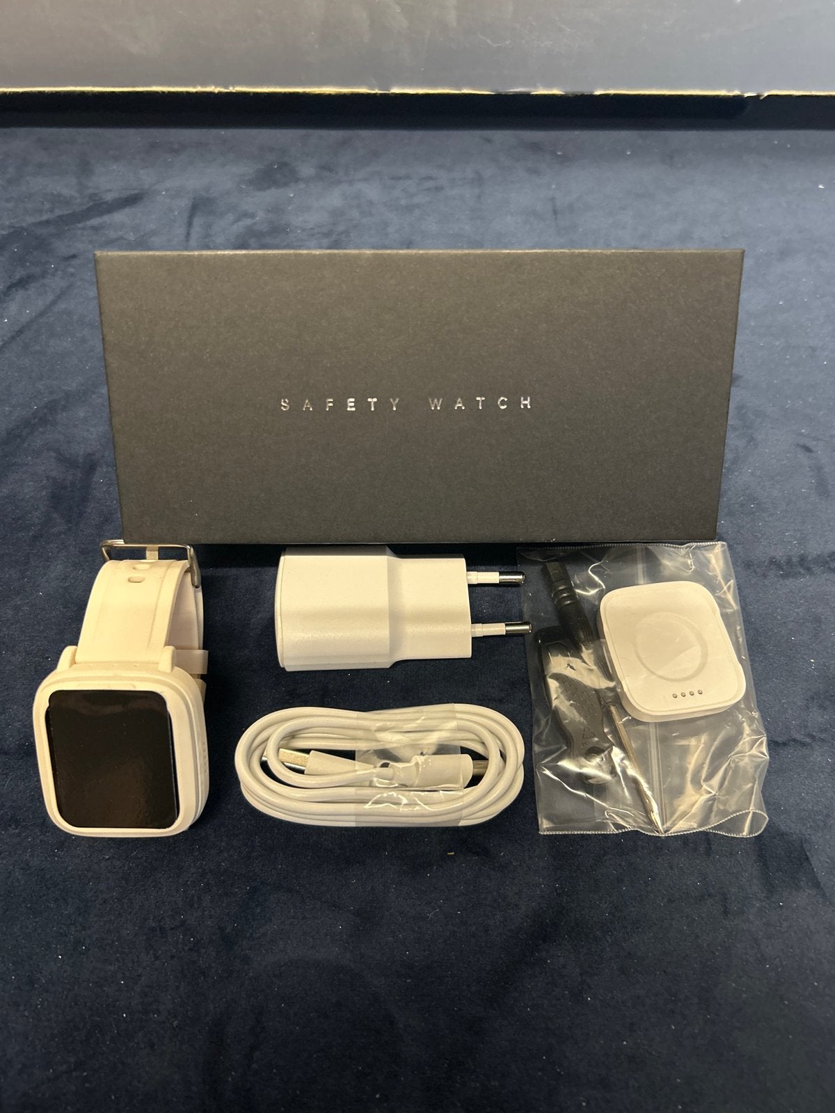 Nieuw SOS Horloge Milky White - Veiligheid & Stijl, Ophalen of Verzenden, GPS, Nieuw, Wit