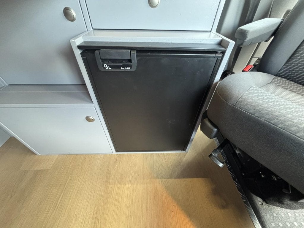 Foto 13 van Volkswagen T5 | 2015 | Euro 4 | 4 slaapplaatsen | Org.NL